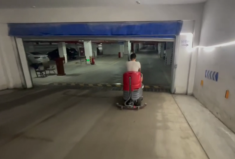 洗地機(jī)洗地不干凈是為什么? 洗地機(jī)洗地不干凈是為什么?